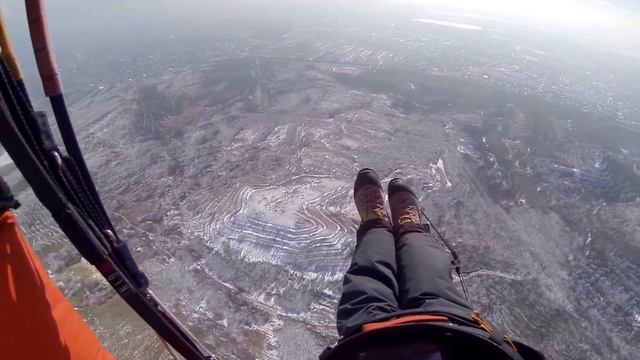 Полет в термических потоках у вершины Бештау. Mount Beshtau.