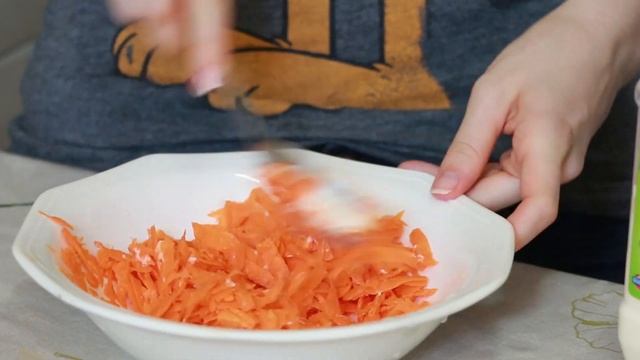 Ну, оОчень вкусный - Салат Морковный с чесноком! смотреть онлайн