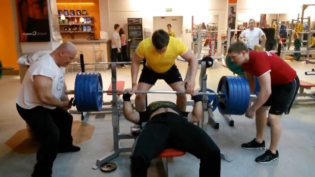 Берлин Павел, жим лёжа 230 на два смотреть онлайн