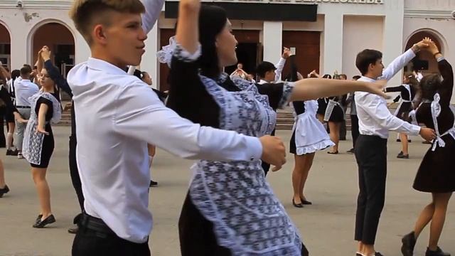 ВАЛЬС смотреть онлайн