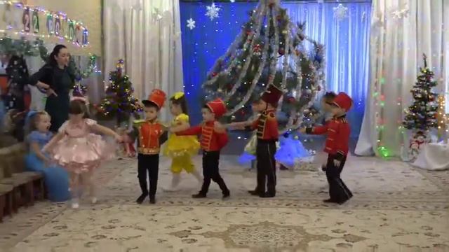 Танец кукол и оловянных солдатиков (утренник по мотивам сказки "Щелкунчик") старшая группа смотреть онлайн