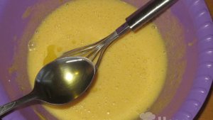 Шарлотка с инжиром