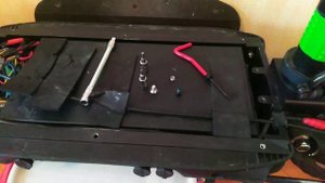 Лайфхак для электросамоката. 1. У электросамоката в деке сорвана резьба 2. Когда спускает бескамерк