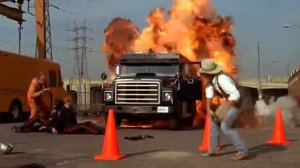 Харли Дэвидсон и ковбой Мальборо - Профессионалы