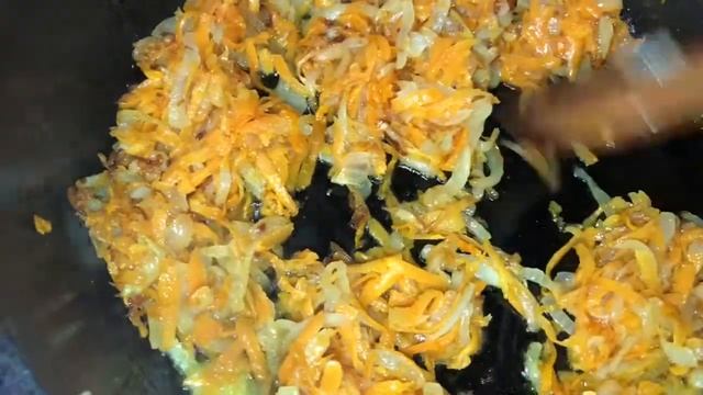 Кабачок жареный с луком смотреть онлайн