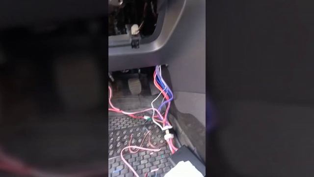 fermeture automatique des vitres avec la telecommande en dacia смотреть онлайн