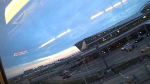 Первый раз в Америке / Нью-Йорк Аэропорт JFK в поисках отеля -184-