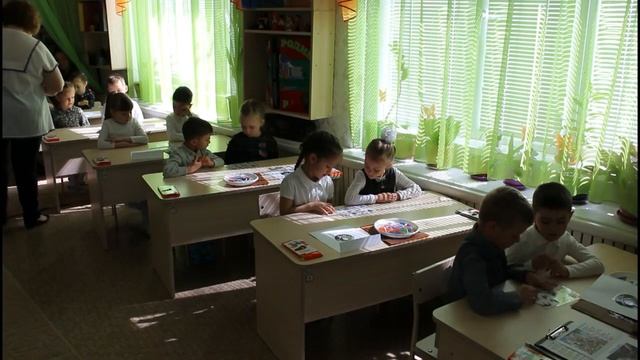 МДОУ "ЦРР №17" г Тирасполь. Открытое логопедическое занятие в старшей логопедической группе № 8 смотреть онлайн