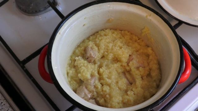 Отбеливаем сгоревшую кастрюлю пшённой кашей смотреть онлайн