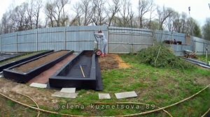 Высокие грядки из пластикового короба