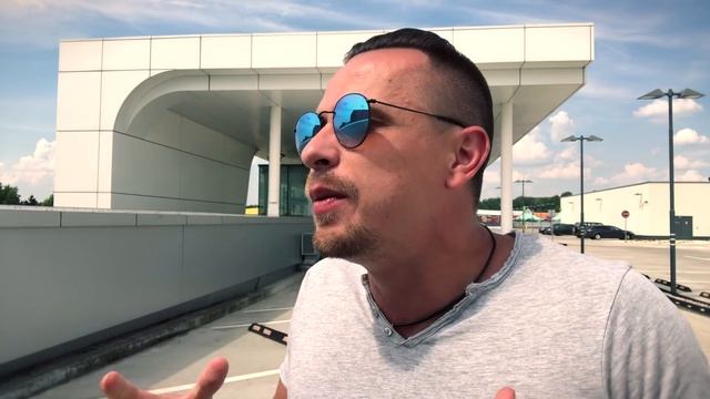 Ты что особенный ? Съешь кусочек смотреть онлайн