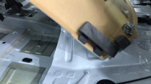 Ниссан Альмера, даже самая простая шумка повысит уровень комфорта в любой дорожной ситуации