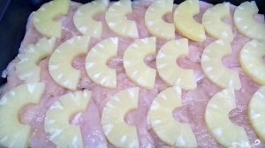 Куриная грудка с ананасами в духовке