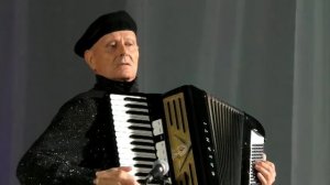 Владимир Мажура - Под небом Парижа