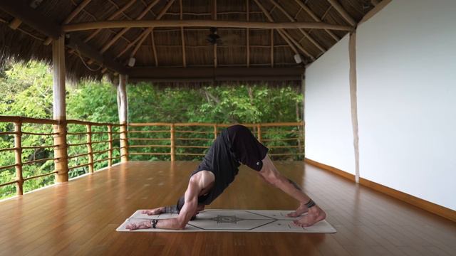 Yoga Class with Long Strong Holds and Breathing Exercises: Be Calm & Strong смотреть онлайн
