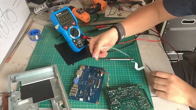 Intento de Reparacion Monitor Dell смотреть онлайн