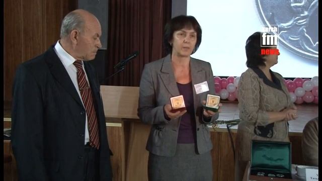 Банк подарил музею золотые монеты смотреть онлайн