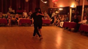 tango milonguero Monica Maria Yatma Diallo - El porteñito