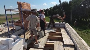 Армопояс под мауэрлат. Как залить армопояс под мауэрлат