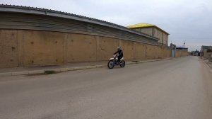 Обучаю школьника ездить на кроссовом мотоцикле!!! #эндуро #покатушки