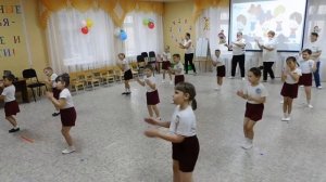 Танец "Неразлучные друзья - взрослые и дети"