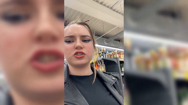 ВЛОГ: ИЩУ РАБОТУ В МОСКВЕ🥲 | Пришла устраиваться в ресторан🎤 смотреть онлайн