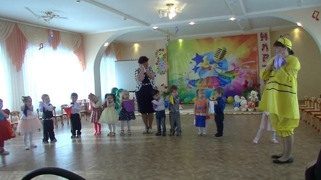 УТРЕННИК 8 МАРТА ЯСЕЛЬНАЯ ГРУППА смотреть онлайн