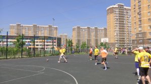 Играй в футбол ради мира