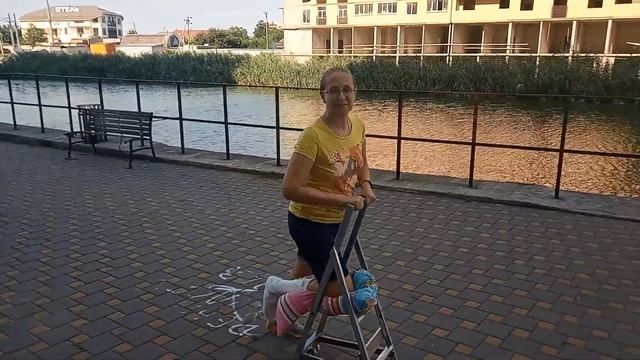 Подколенный самокат-костыль своими руками