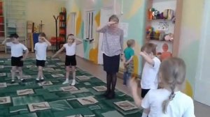 В темном небе звезды светят