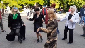 Расцвела Черёмуха. Виктор Королёв. В Гомельском парке. 03.06.2023.