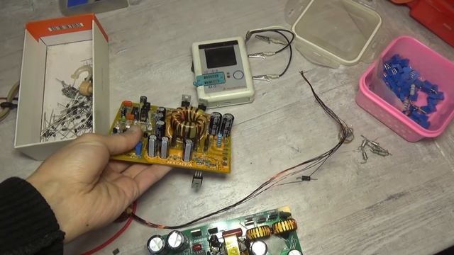 Замер выходной мощности усилителя LANZAR смотреть онлайн