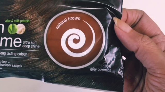 How to Color your Hair at home/ Godrej Expert Rich Cream Hair color Natural Brown Review смотреть онлайн