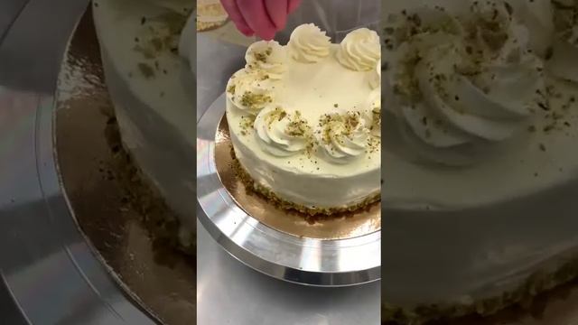 Декорирование Фисташкового торта смотреть онлайн