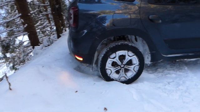 DACIA DUSTER 2019 Winter Offroad Drive Part 2 смотреть онлайн