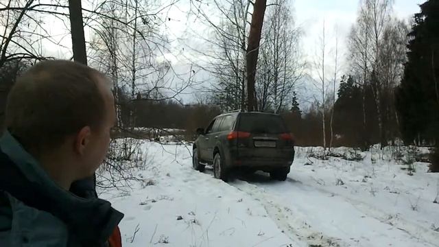 Mitsubishi Montero Sport смотреть онлайн