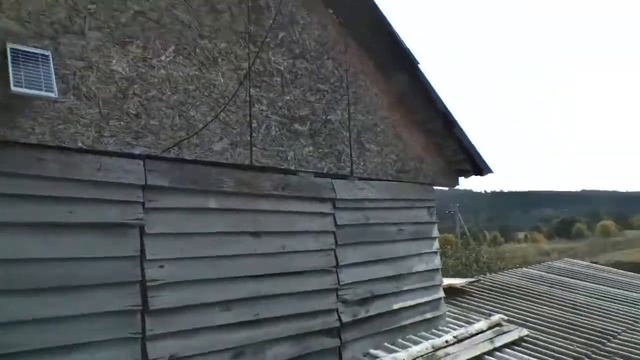 Деревенская стройка,как покрыть крышу второго этажа шифером , своими руками и одним помощником.