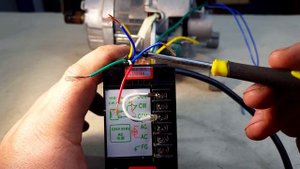 Как подключить двигатель от стиральной машины к сети 220 В. Как сделать Реверс и Регулятор оборотов.