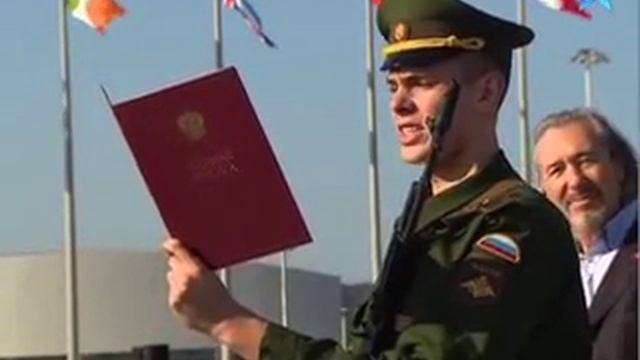Новобранцы спортрот приняли присягу в Сочи смотреть онлайн