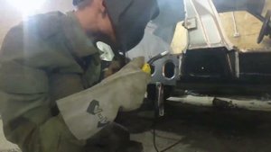 #12 Garage Как сгнила ВАЗ 2114 за 13 лет. Замена порогов и дна Четырки. Сварка авто!