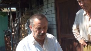 Какое расстояние должно быть в улье между осями сотовых рамок?