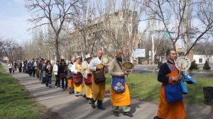 Видео ПН:Шествие буддистов за мир в Украине