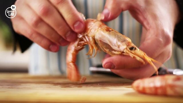 Как Правильно и Быстро Очистить Креветки || FOOD TV Учимся Готовить