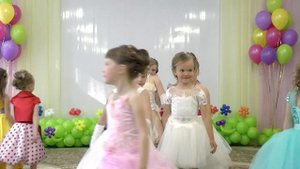 Танец "Подружки" на выпускном балу 2017 "Зеркало желаний" Муз рук. Максюта Г. В.