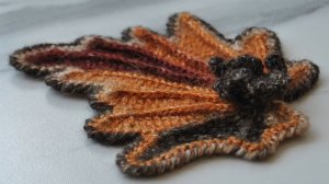 Красивый рельефный лист для ирландского кружева. 2часть. Вяжем вместе по схемам.