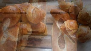 выпечка хлеба в печи на дровах