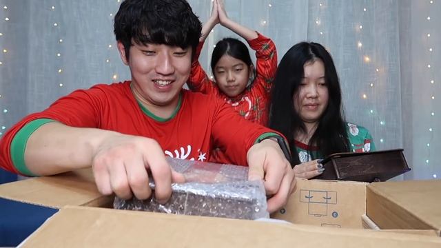 РАСПАКОВКА ПОСЫЛКИ ОТ ПОДПИСЧИЦЫ ИЗ РОССИИ / ЭТО НЕЛЬЗЯ КУПИТЬ В КОРЕЕ / НИКОЛАЙ ПО-КОРЕЙСКИ