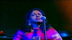 Amazing violin performance by L. Subramaniam & Kavita Krishnamurthy in Egypt