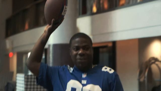 Kate Upton and Tracy Morgan's Super Bowl Touchdown Dance—Vogue смотреть онлайн