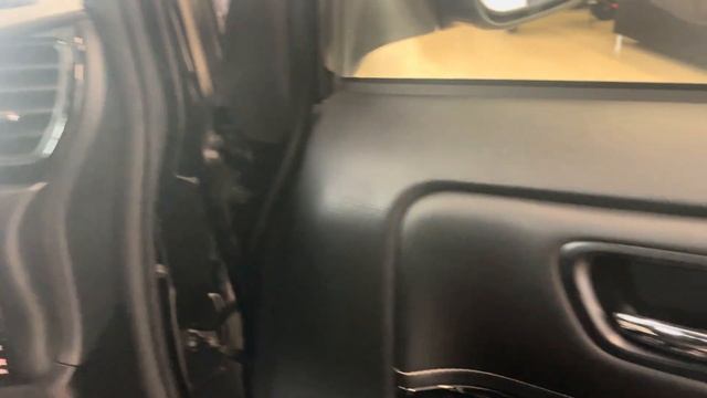 Toyota Esquire '2018 смотреть онлайн